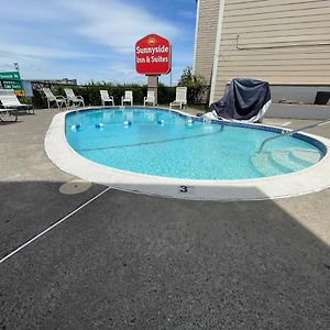 Sunnyside Inn And Suites